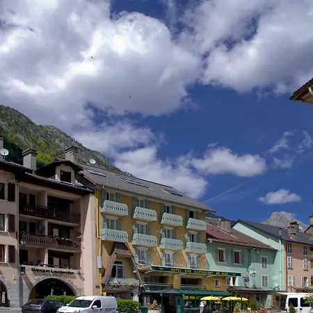 Hotel Du Midi Thônes
