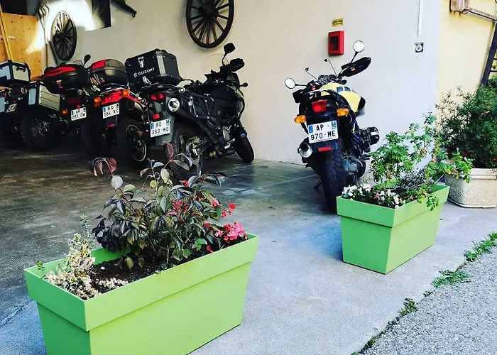 Du Midi Hotel